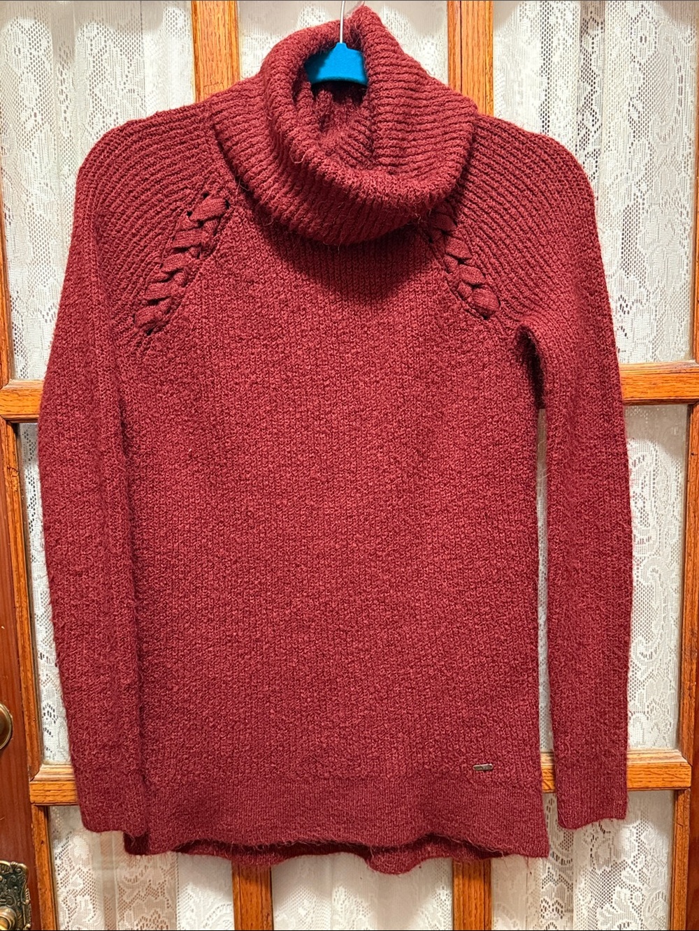 Hollister Burgundy Cable-Detail Turtleneck Sweater